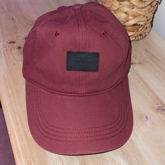 NWOT Abercrombie & Fitch Men's Red Cap - Picture 2 of 4
